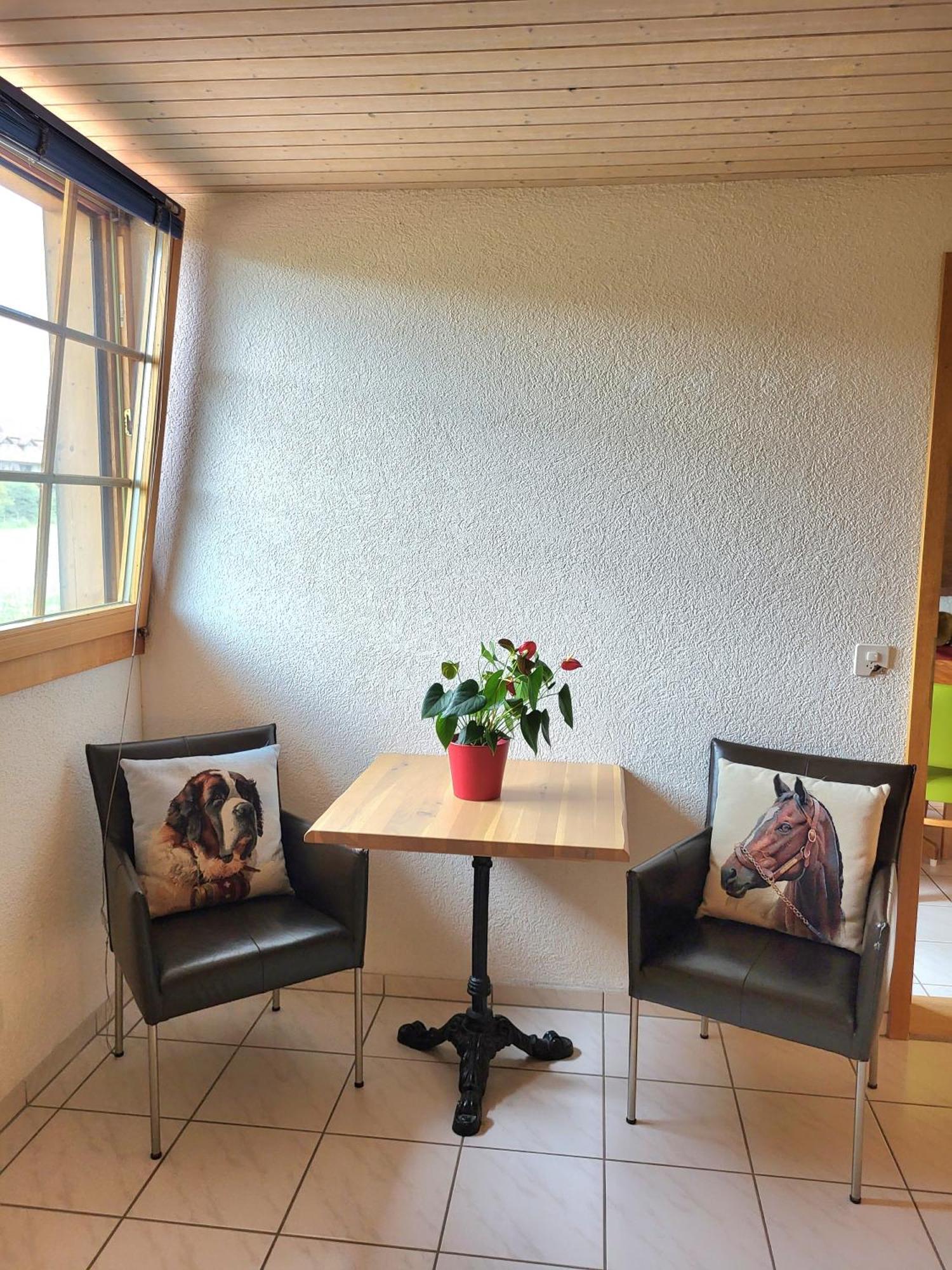 Apartment Simcha Niederwichtrach ภายนอก รูปภาพ