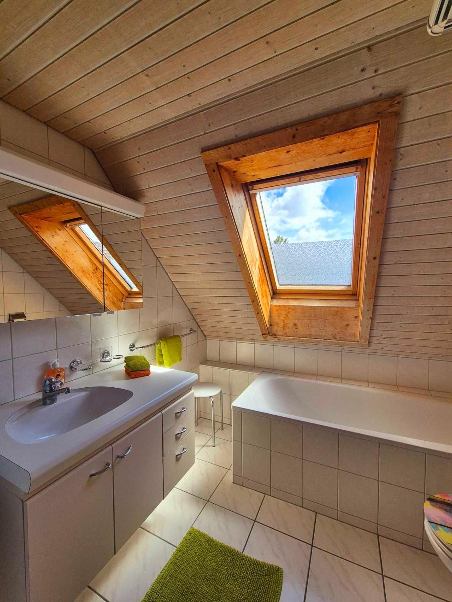 Apartment Simcha Niederwichtrach ภายนอก รูปภาพ