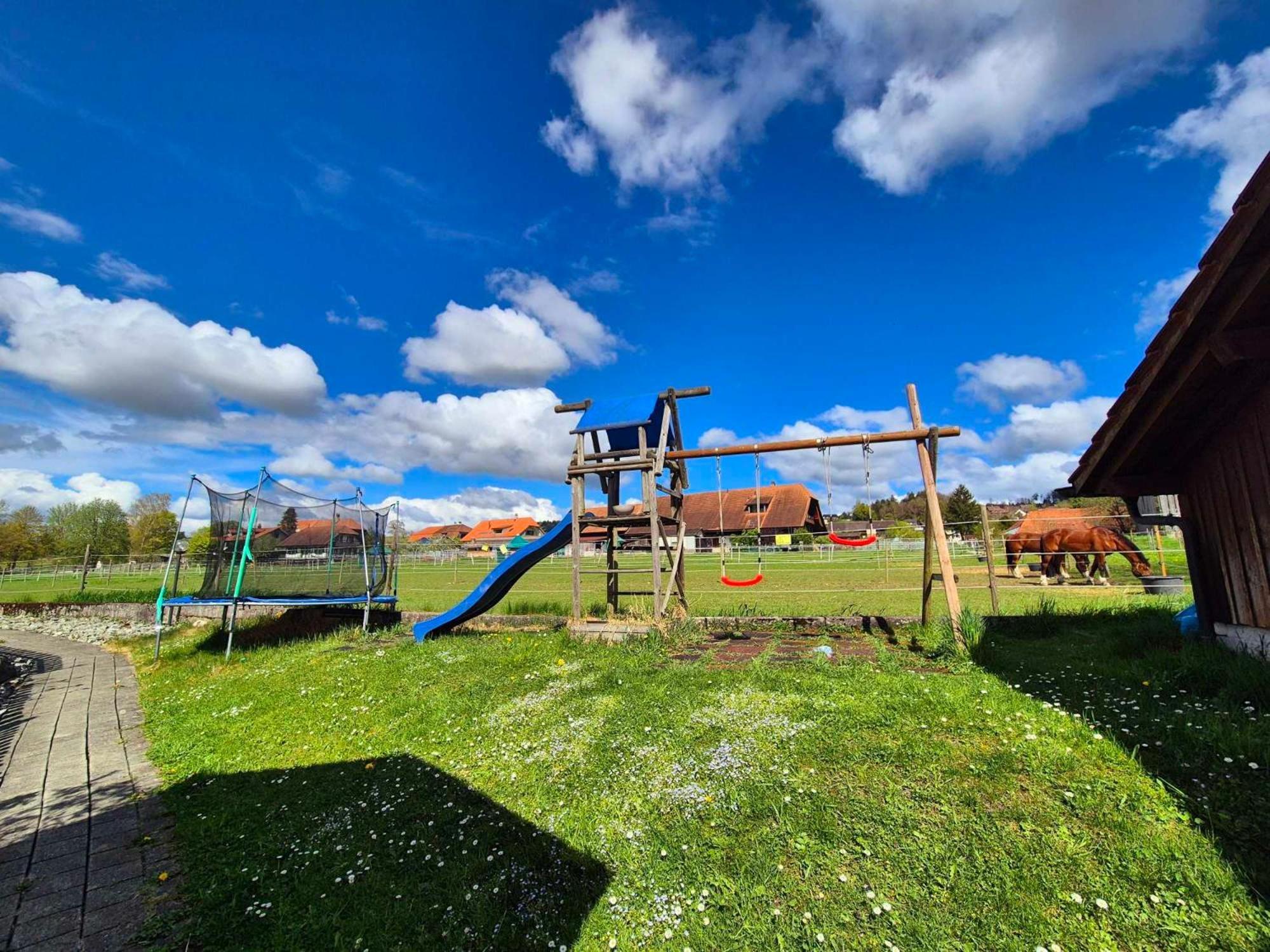 Apartment Simcha Niederwichtrach ภายนอก รูปภาพ